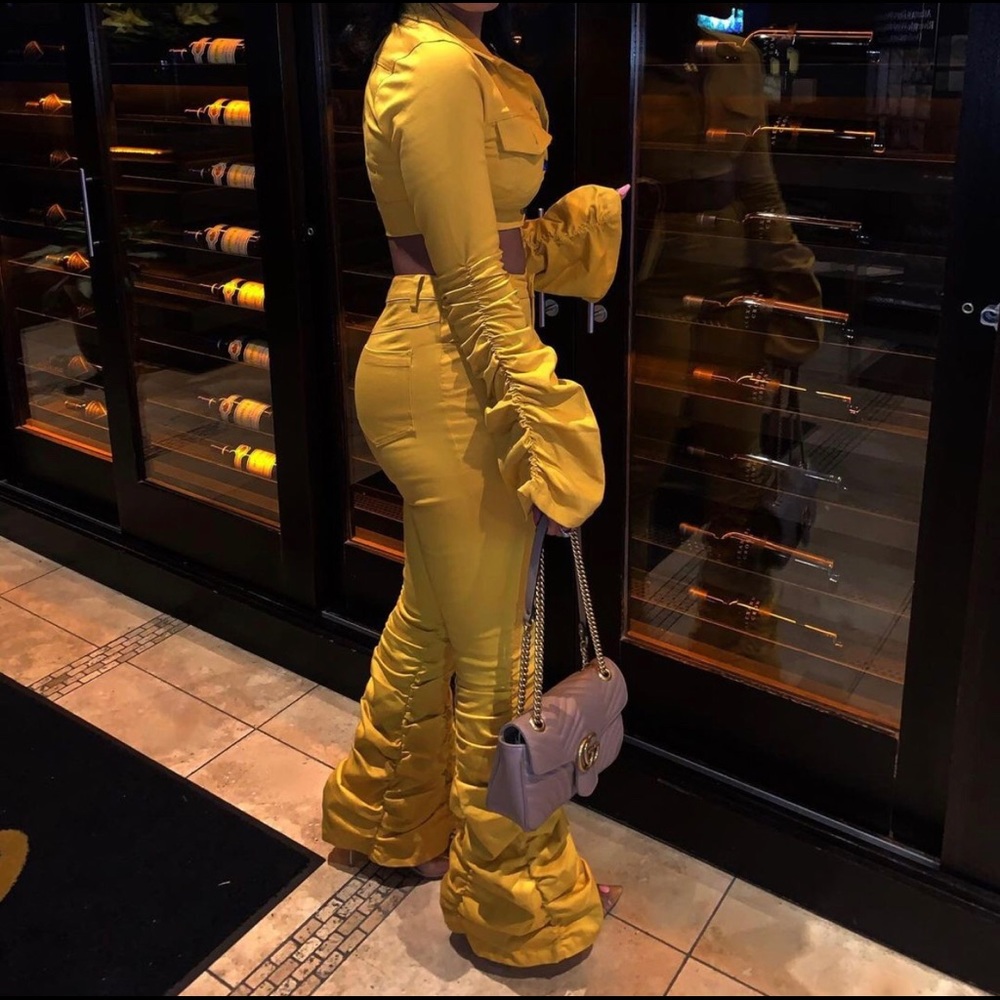 Shane Justin two piece pants set. Yellow